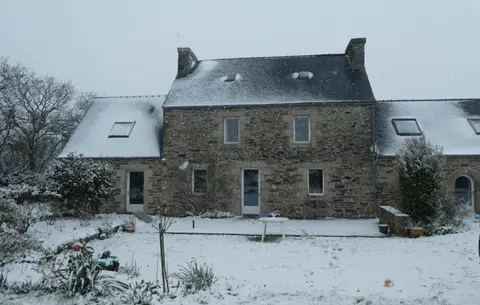 Photo — Pradennou, 2008 : La maison en hiver